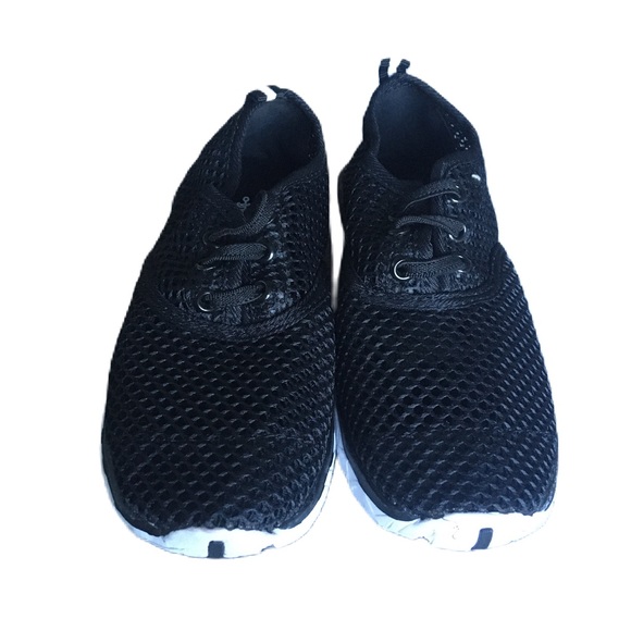 Boys Water Shoes - Picture 3 of 12